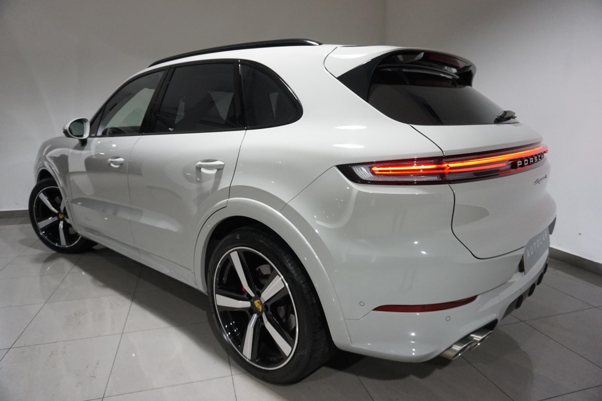Porsche Cayenne 4.0T V8 S SUV 5dr Petrol TiptronicS 4WD Euro 6 (s/s) (474 ps)